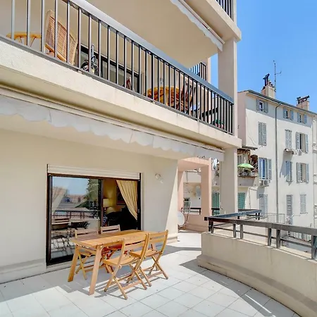 Louis Blanc/forville Apartman